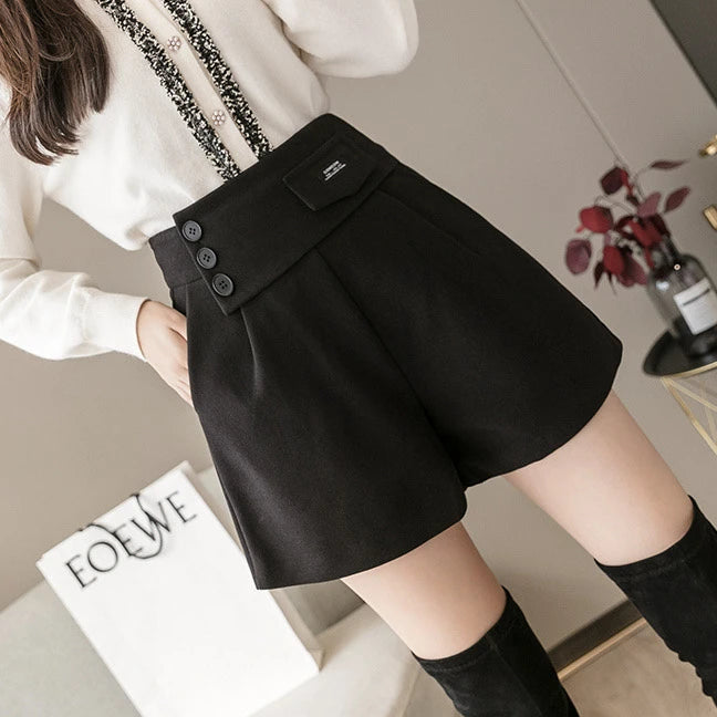 2025 Women Autumn Winter New Korean Loose Wide-leg Shorts Female Thicken Woolen Shorts Ladies High Waist Short Boots Pants L480