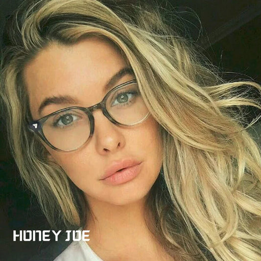 The Round Nail-Detail Eyeglasses