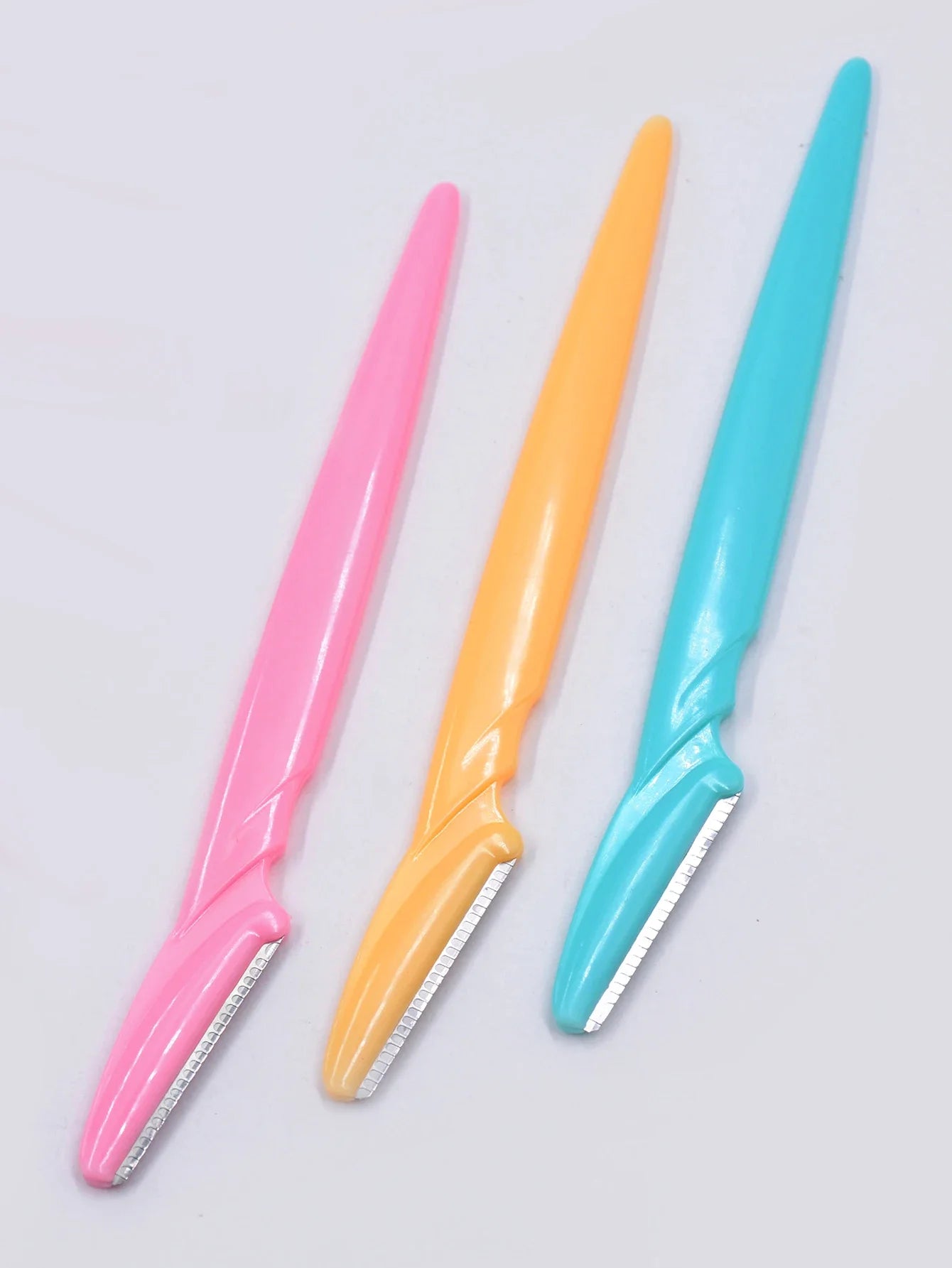 The 30-Piece Eyebrow Razor Set