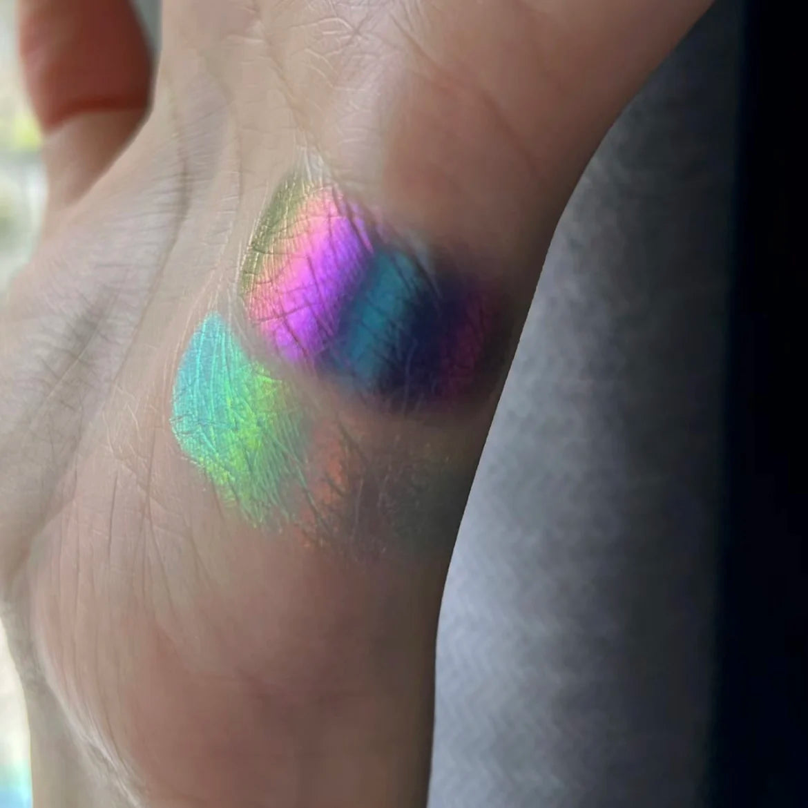 The 16-Color Chameleon Eyeshadow Palette