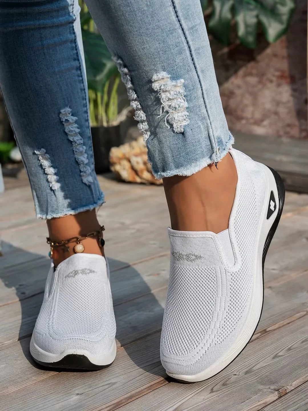 Women Casual Sports Shoes Breathable Lightweight Sneakers Anti-slip Flats Outdoor Running Walking Shoes Female Vulcanized Shoes