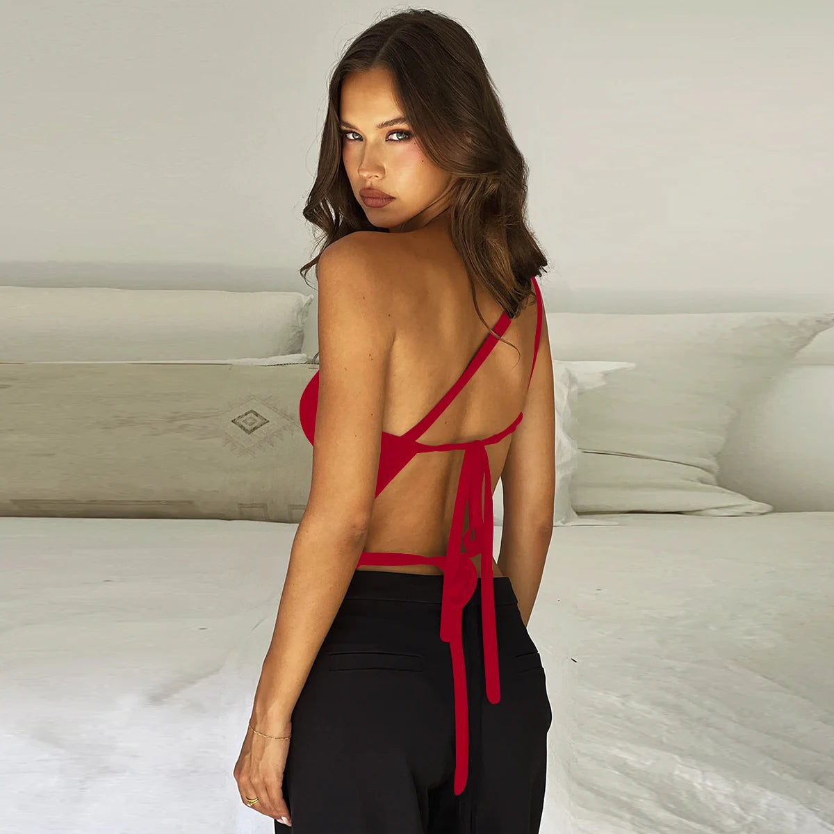 The Asymmetric Backless Top