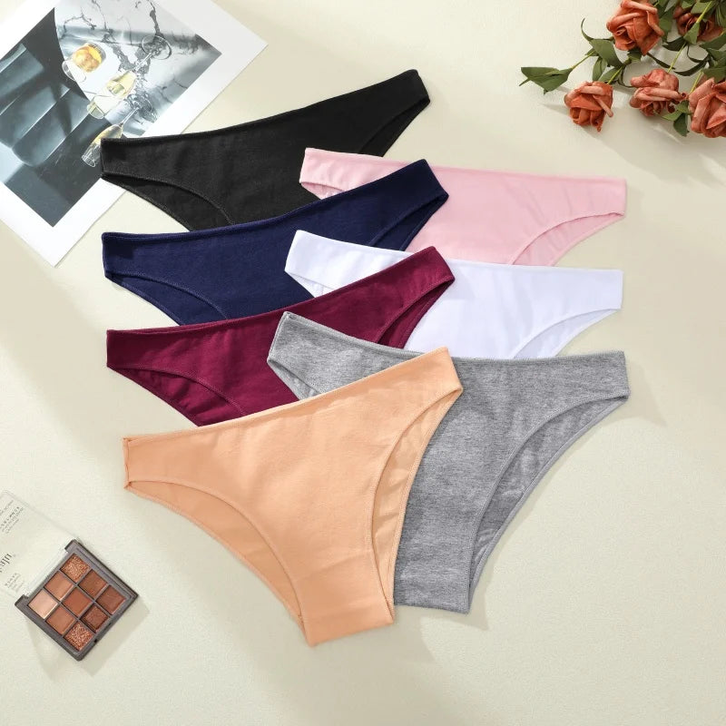 The 4-Pack Seamless Cotton Brief Set