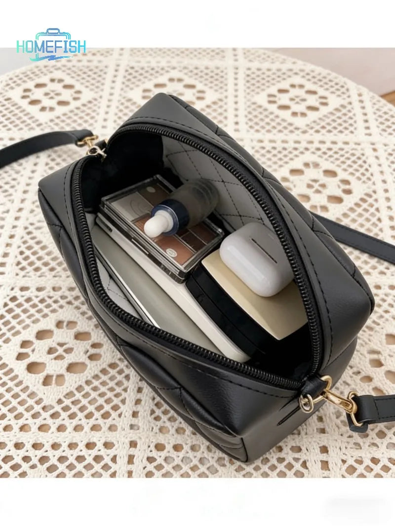 The Tassel Chain Camera Bag