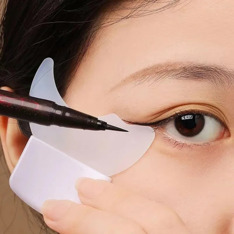 The Wingtip Eyeliner Stencil