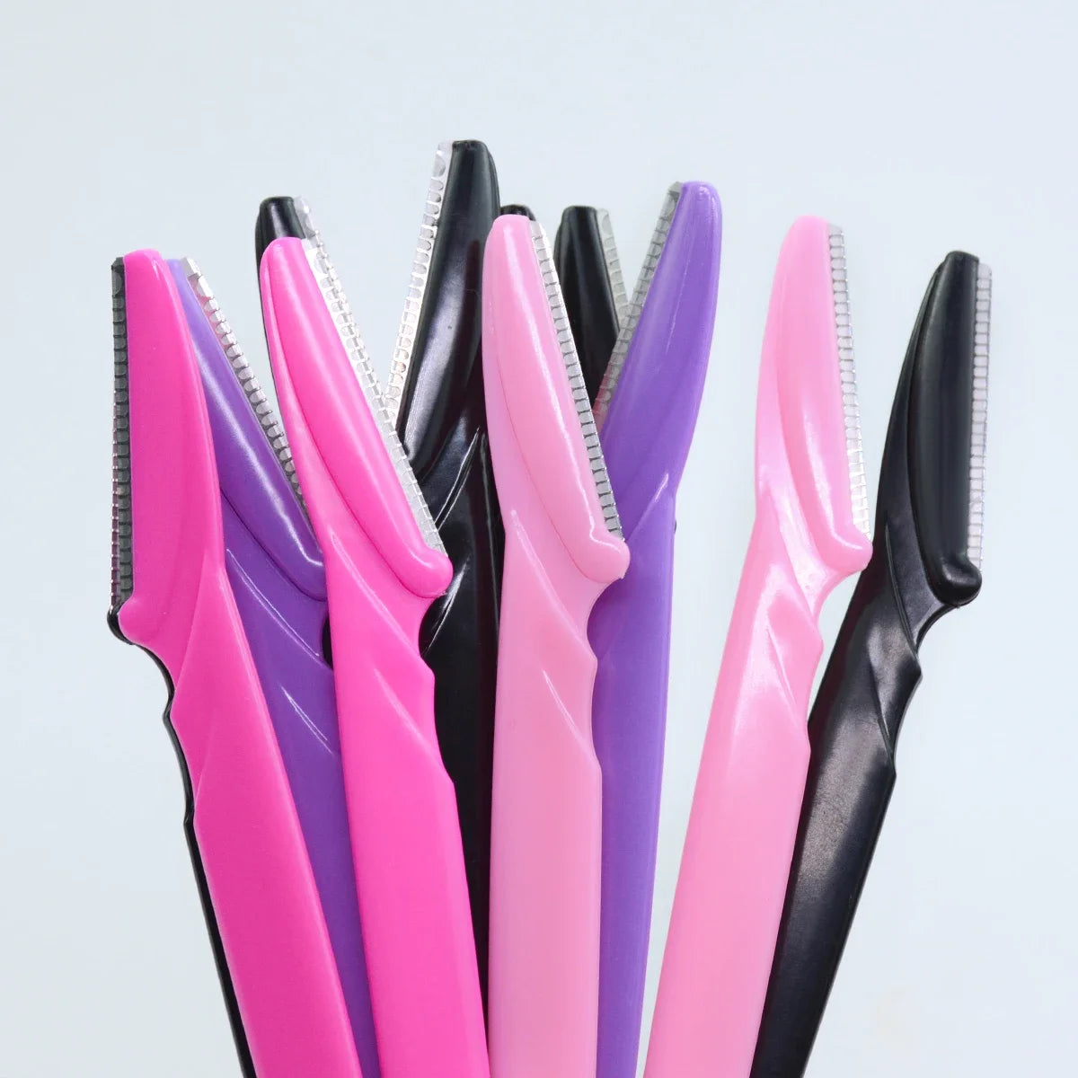 The 30-Piece Eyebrow Razor Set