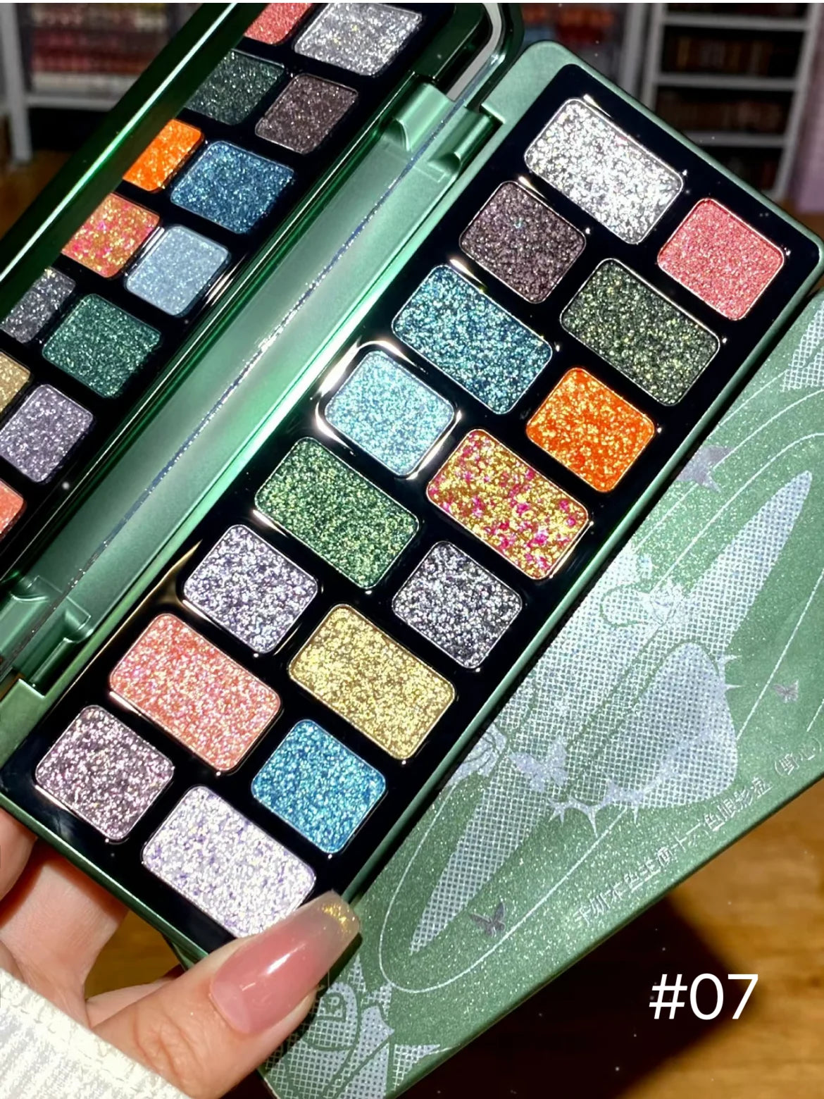The 16-Color Chameleon Eyeshadow Palette