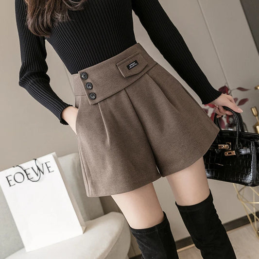2025 Women Autumn Winter New Korean Loose Wide-leg Shorts Female Thicken Woolen Shorts Ladies High Waist Short Boots Pants L480