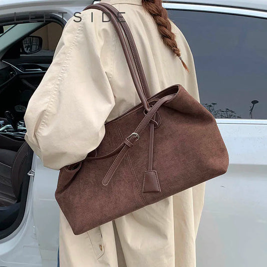 The Retro Shoulder Tote