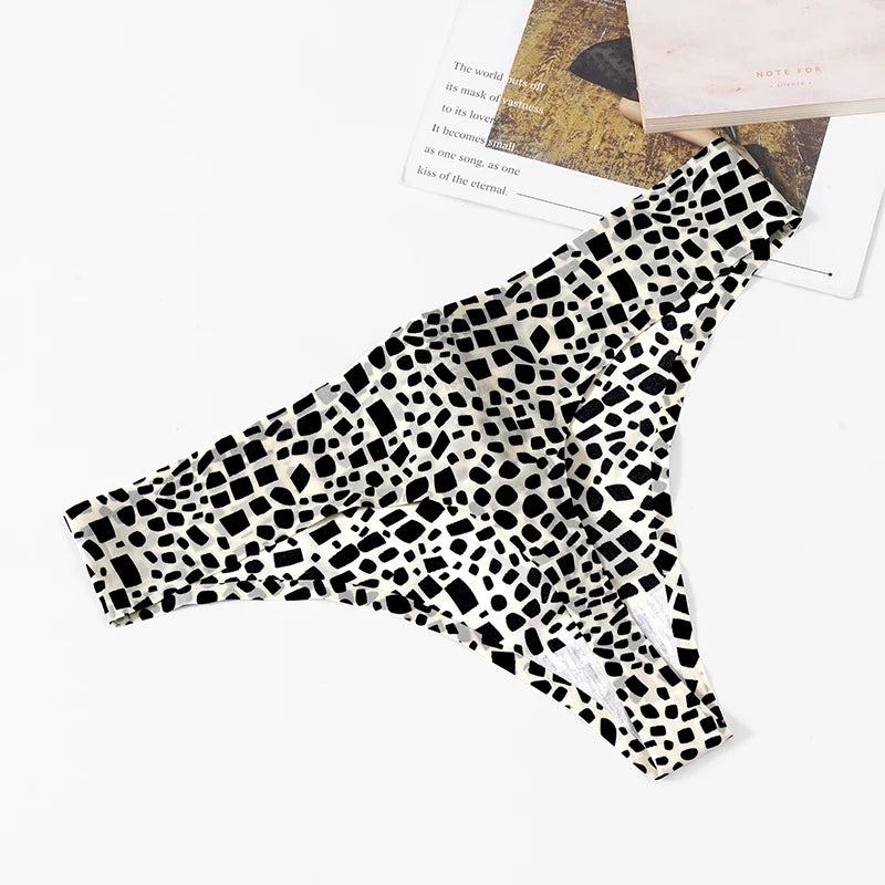 The 3-Pack Leopard Seamless G-String Set