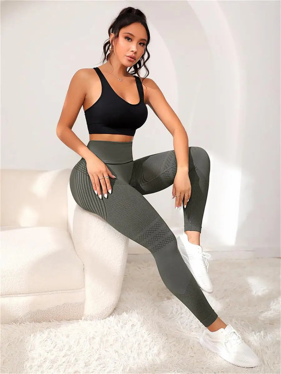 Seamless high-waisted hip-lifting yoga pants, elastic quick-drying tight pants, women's outdoor sports running, cycling and fitn