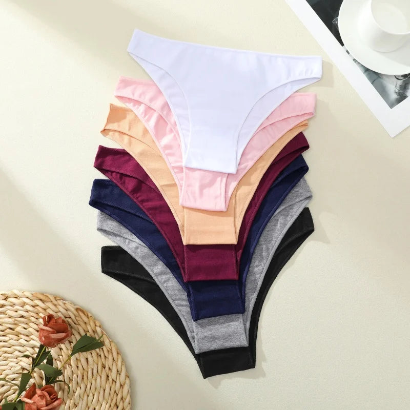 The 4-Pack Seamless Cotton Brief Set