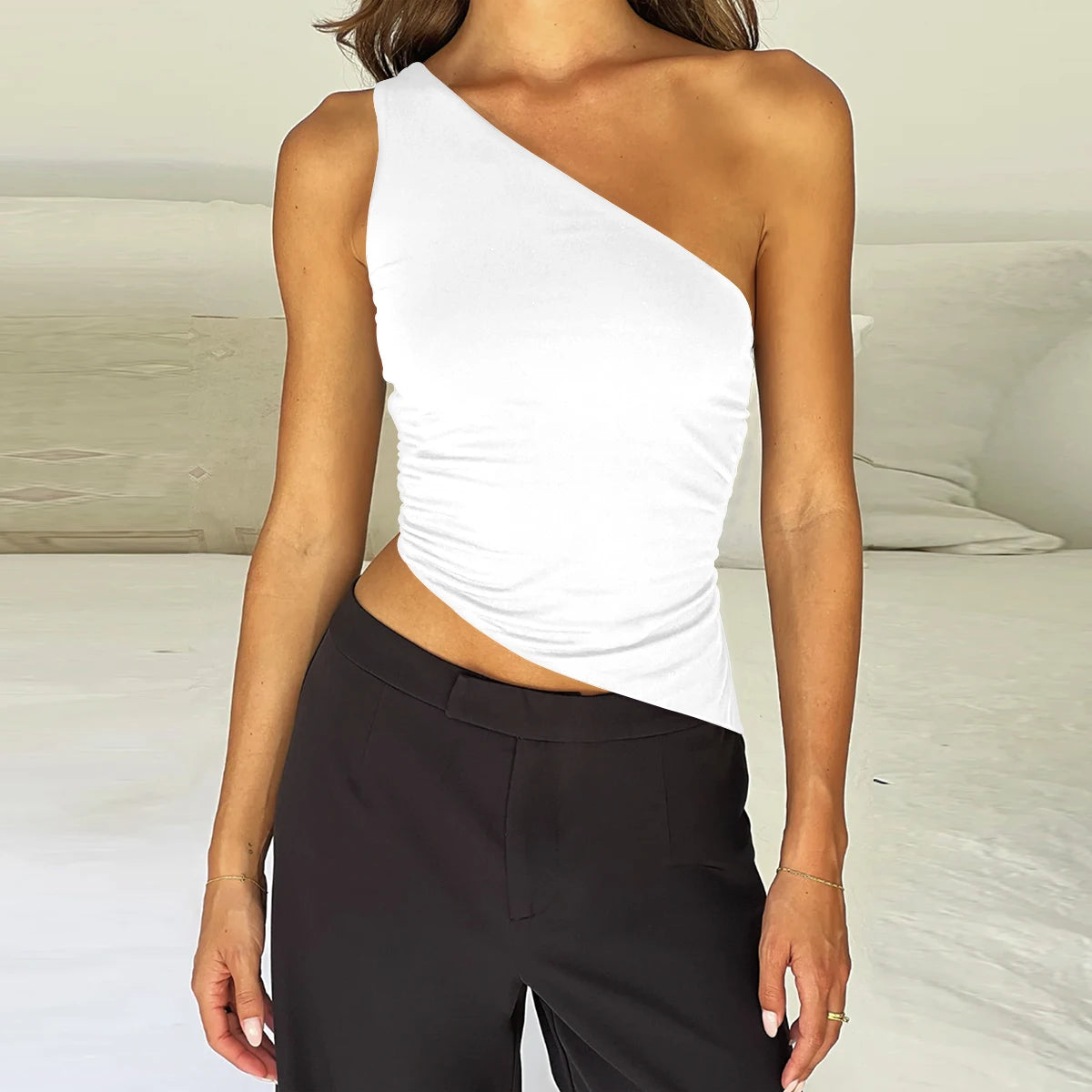 The Asymmetric Backless Top