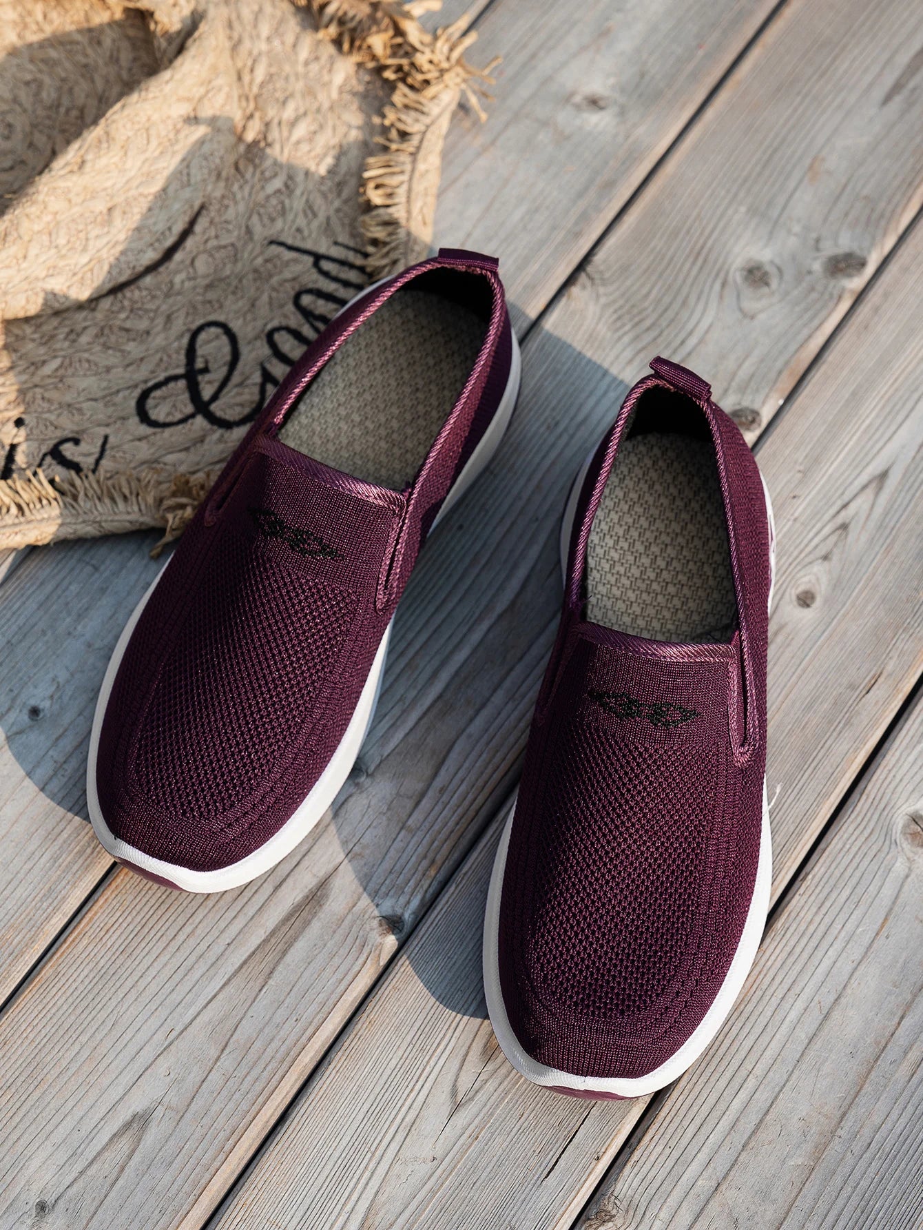 Women Casual Sports Shoes Breathable Lightweight Sneakers Anti-slip Flats Outdoor Running Walking Shoes Female Vulcanized Shoes