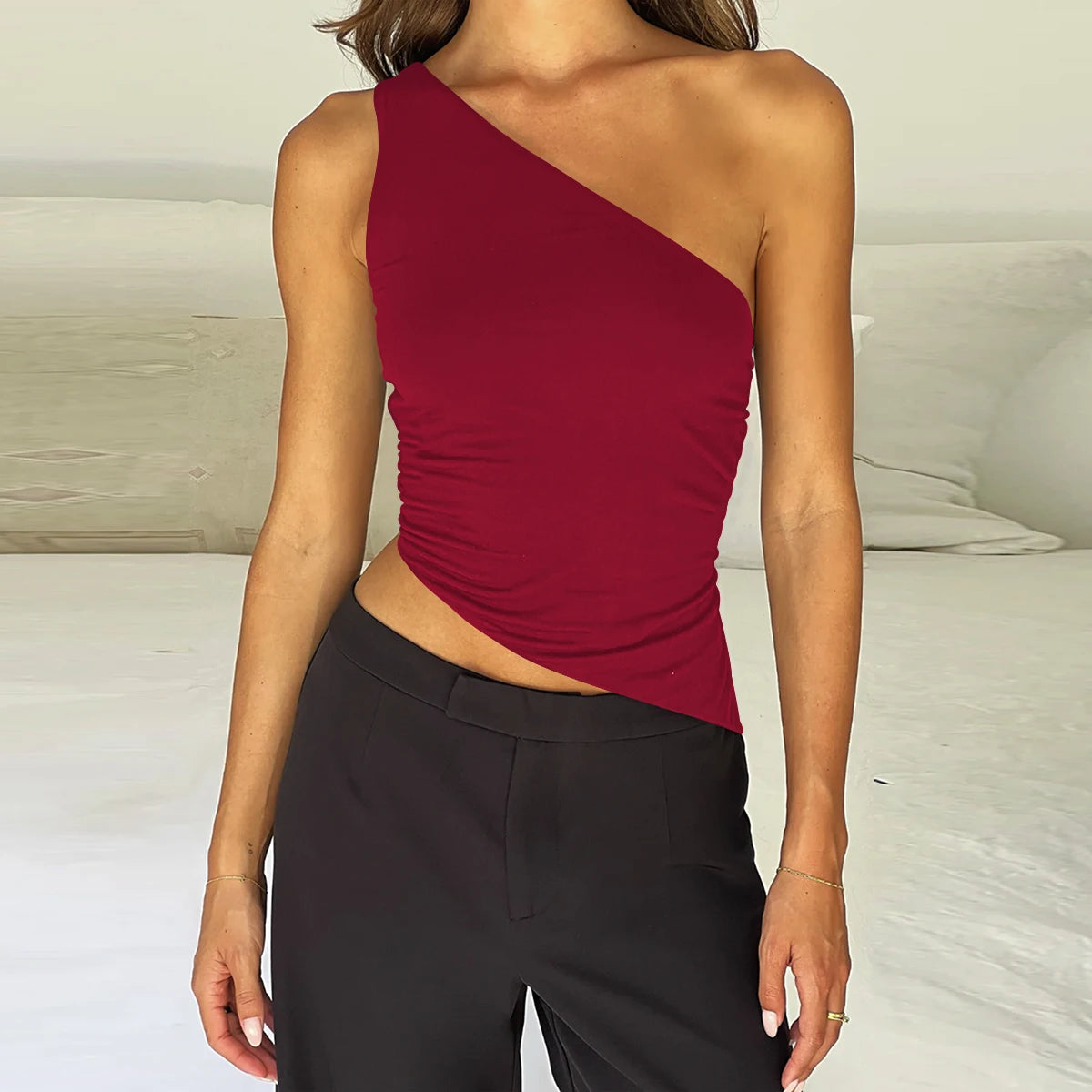 The Asymmetric Backless Top
