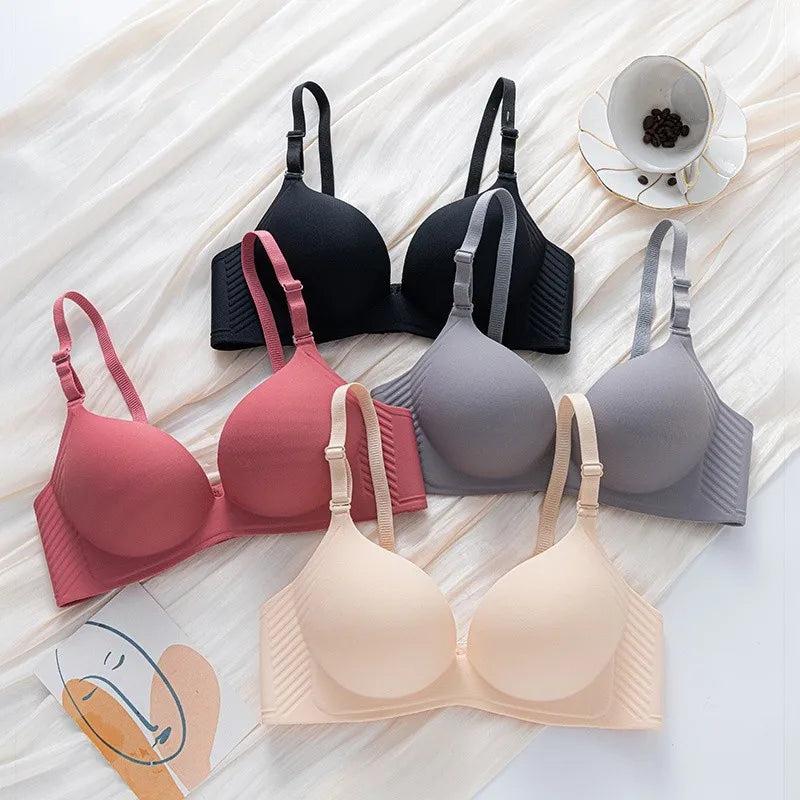 Gratitude More Than Ten Years Of Companionship Buy 3 Bras Get 1 Jewelry Free，Breasts Render Larger Gather And Pop One-Piece Bra