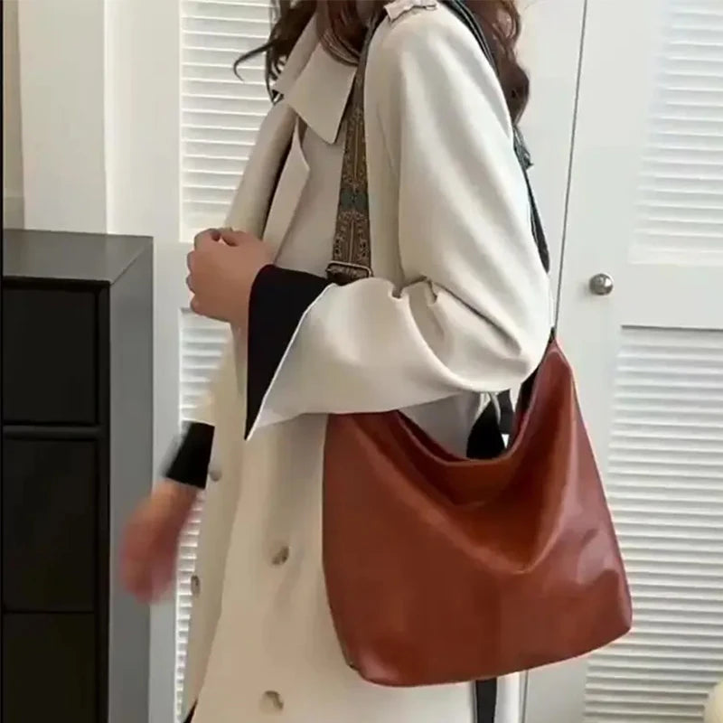 The Versatile Zip Commuter Tote