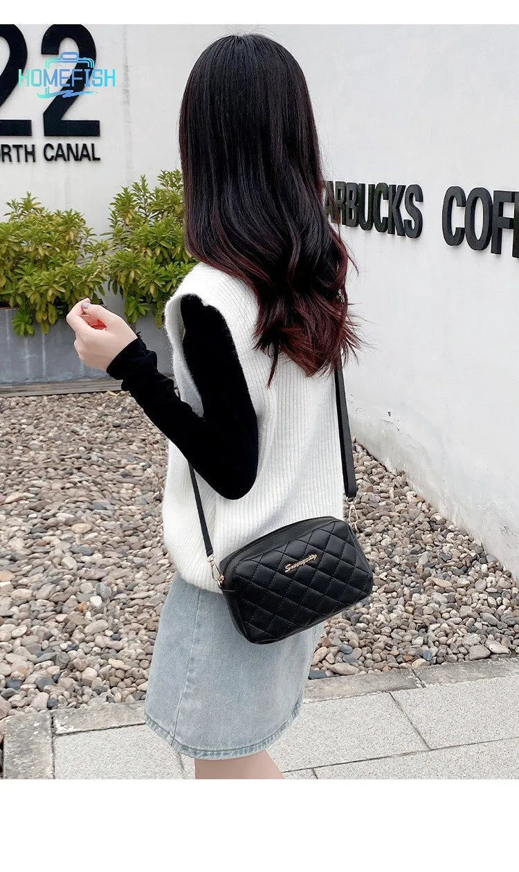 The Tassel Chain Camera Bag
