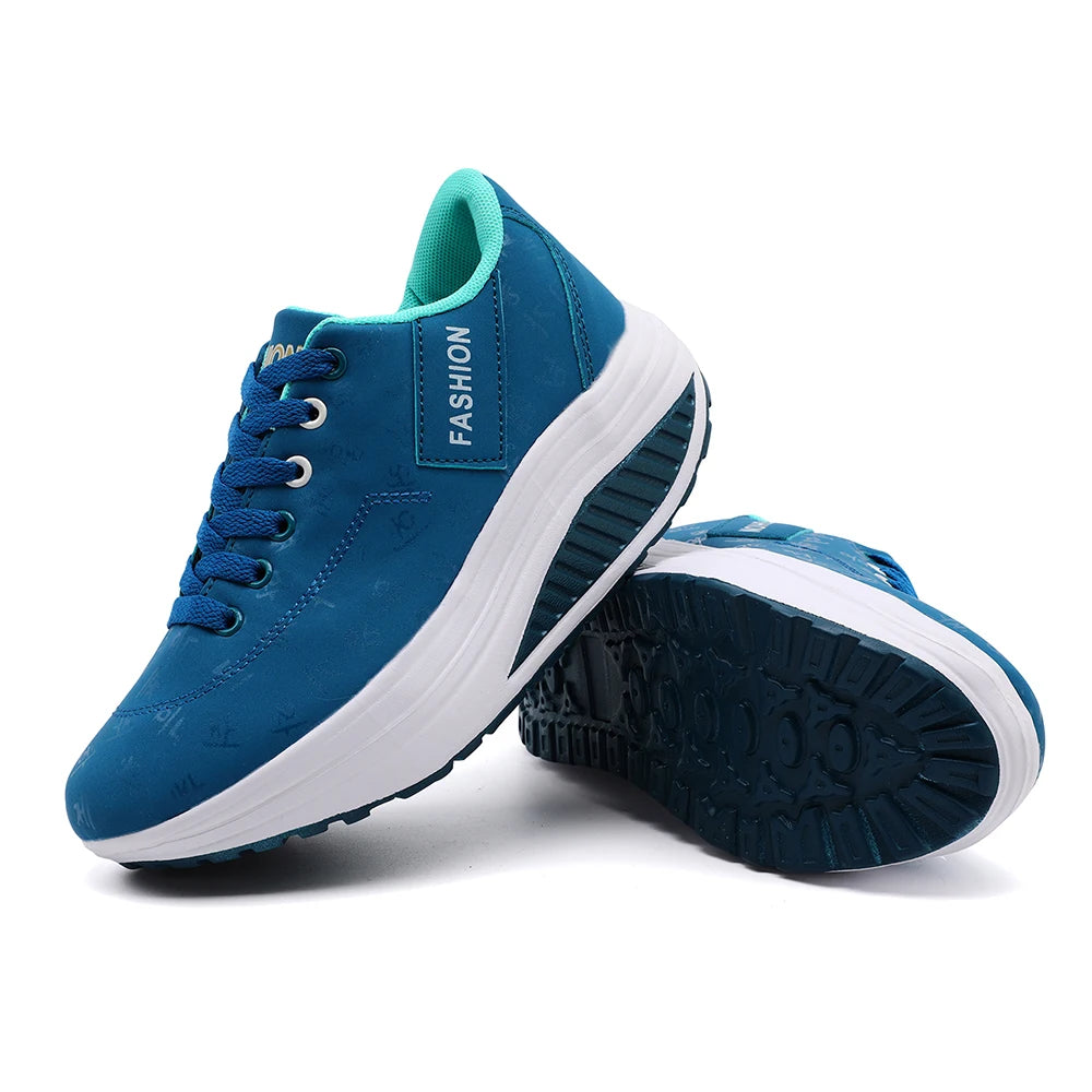 The Wedge Lace Sneaker