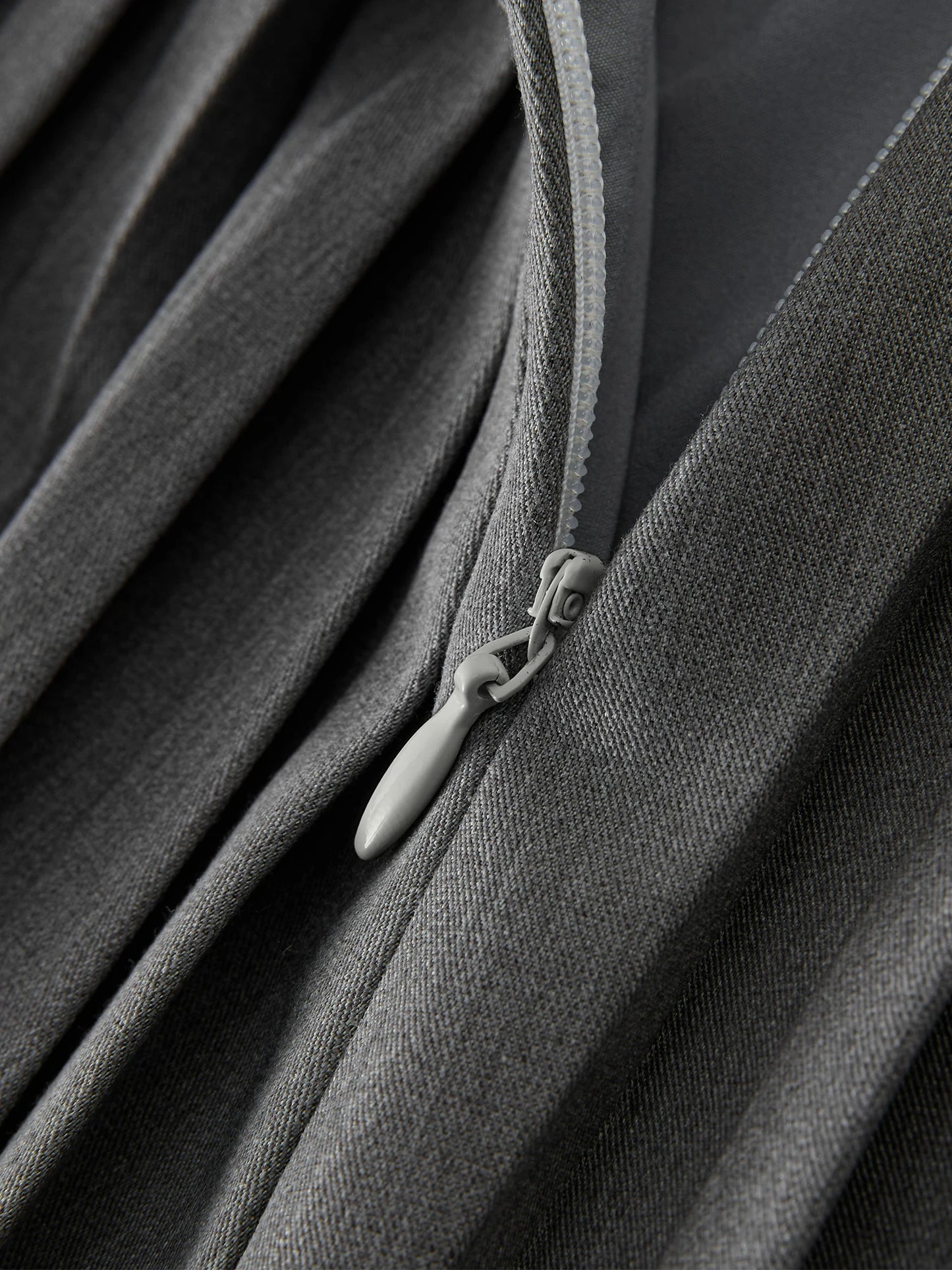 The Wool-Blend Pleated Office Mini