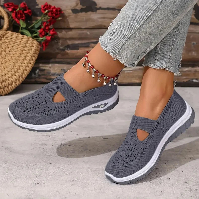 Women's casual sports shoes, solid color breathable sports soft-soled lightweight walking shoes, low-top knitted casual shoes