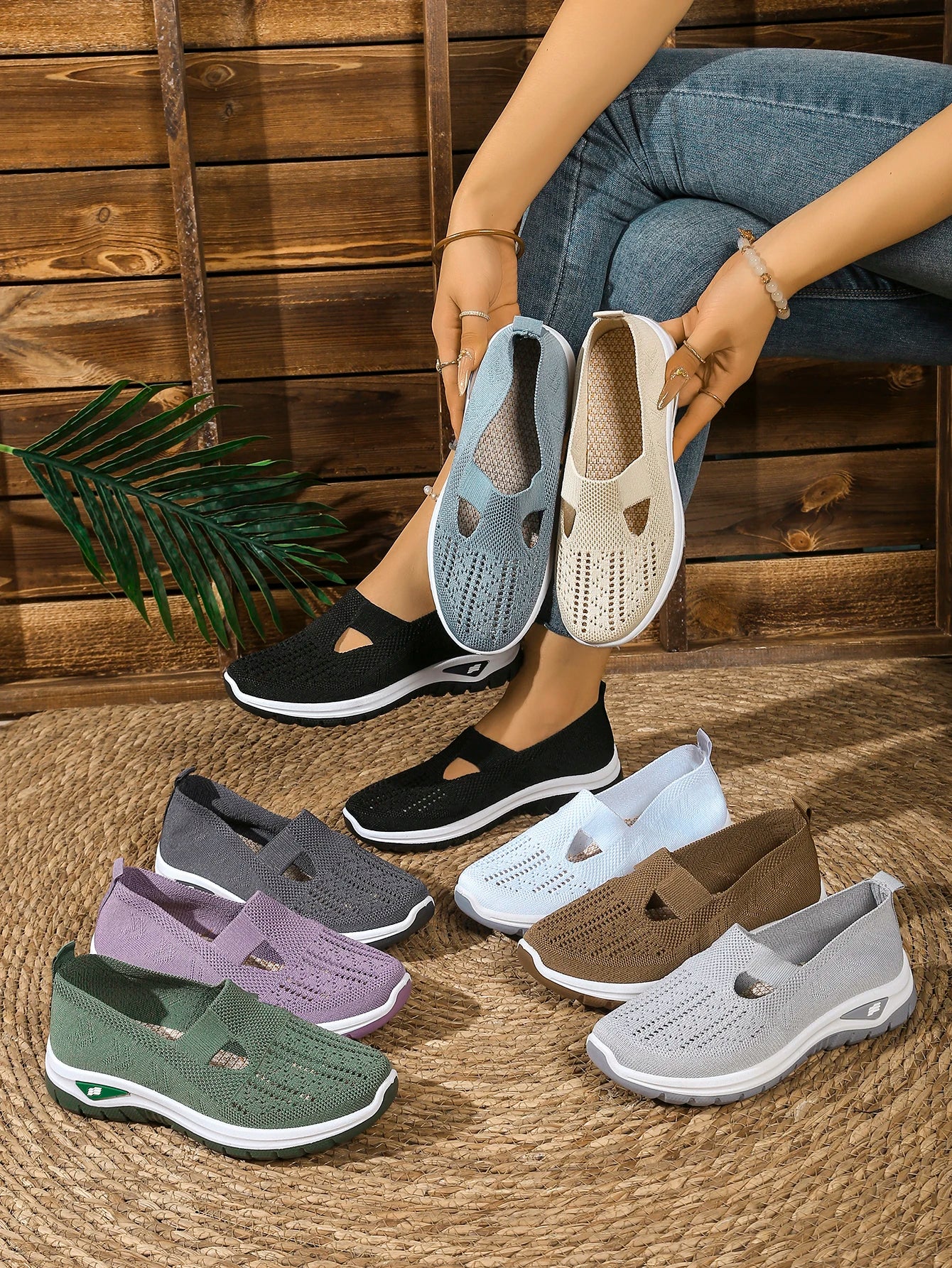 Women's casual sports shoes, solid color breathable sports soft-soled lightweight walking shoes, low-top knitted casual shoes