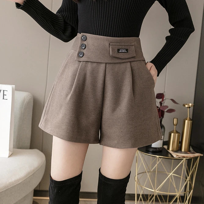 2025 Women Autumn Winter New Korean Loose Wide-leg Shorts Female Thicken Woolen Shorts Ladies High Waist Short Boots Pants L480