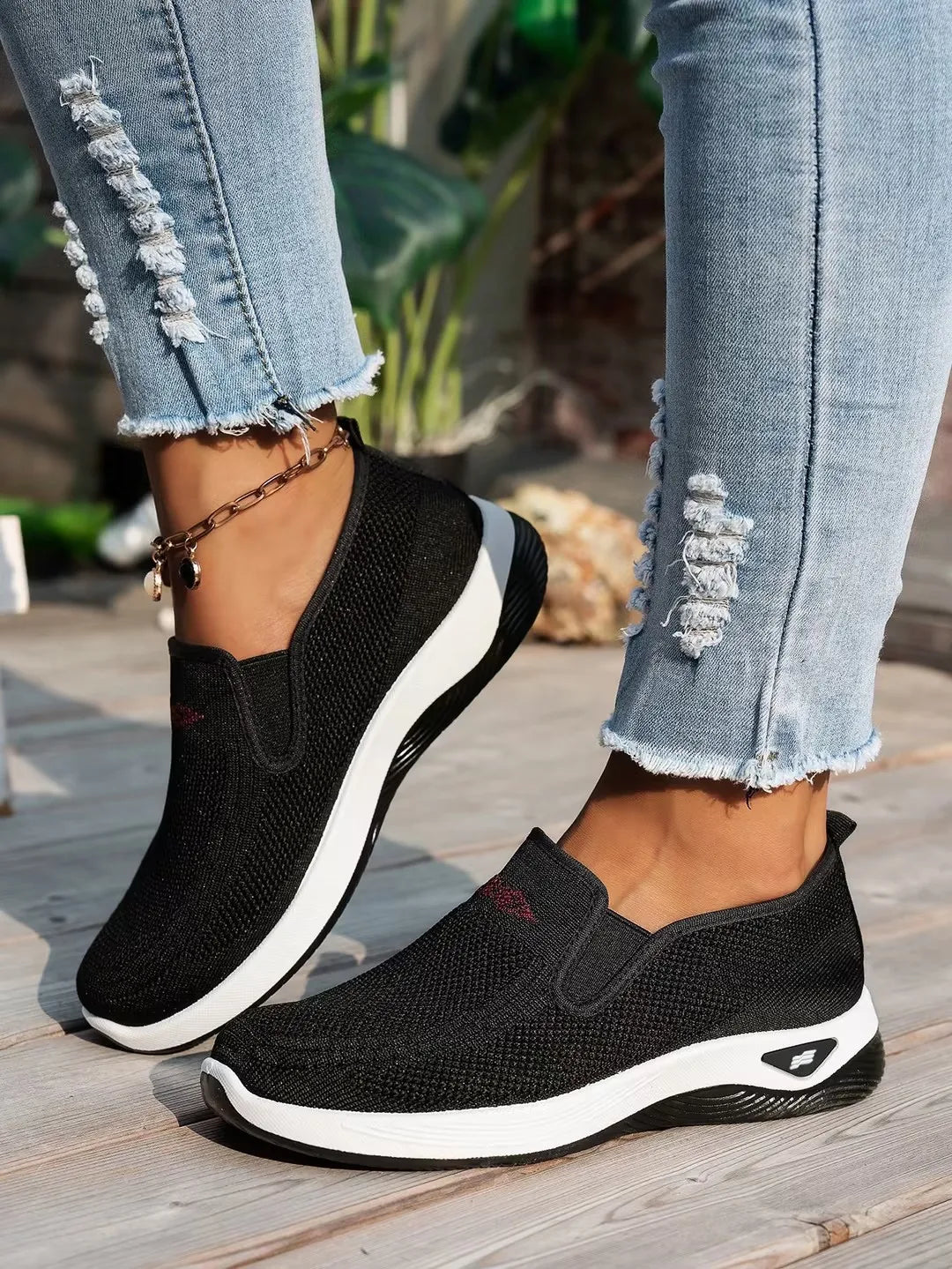 Women Casual Sports Shoes Breathable Lightweight Sneakers Anti-slip Flats Outdoor Running Walking Shoes Female Vulcanized Shoes