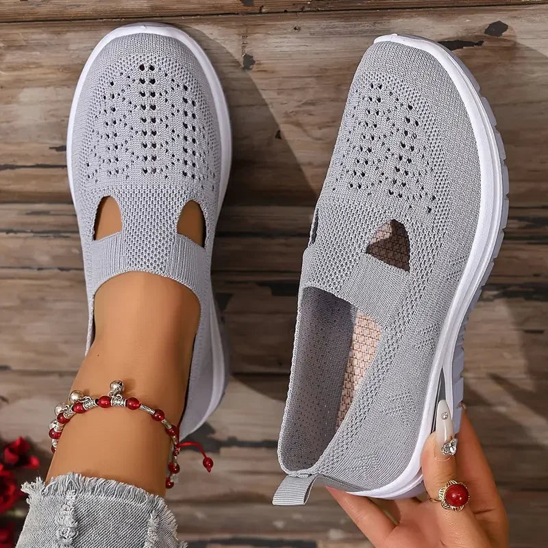 Women's casual sports shoes, solid color breathable sports soft-soled lightweight walking shoes, low-top knitted casual shoes