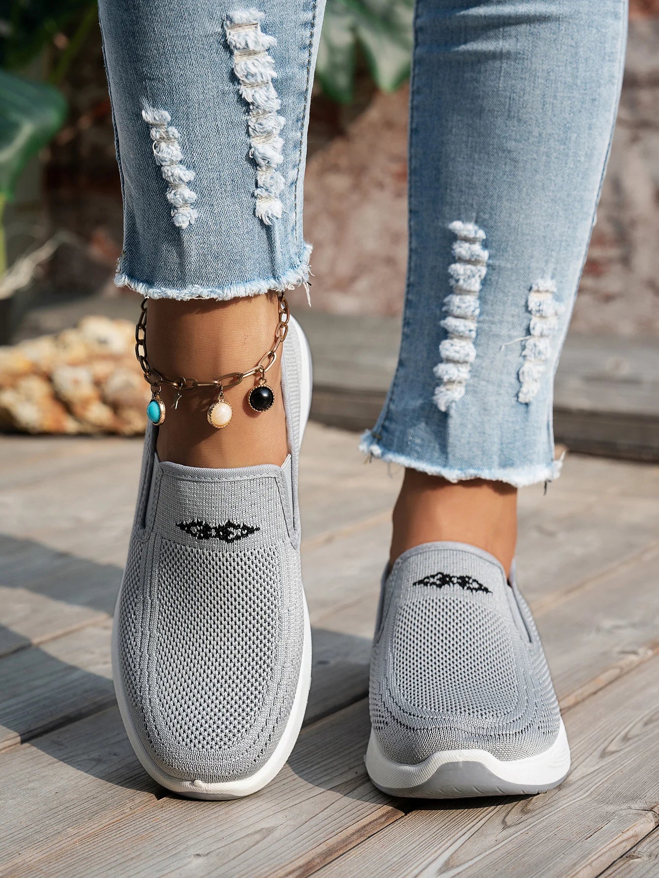 Women Casual Sports Shoes Breathable Lightweight Sneakers Anti-slip Flats Outdoor Running Walking Shoes Female Vulcanized Shoes