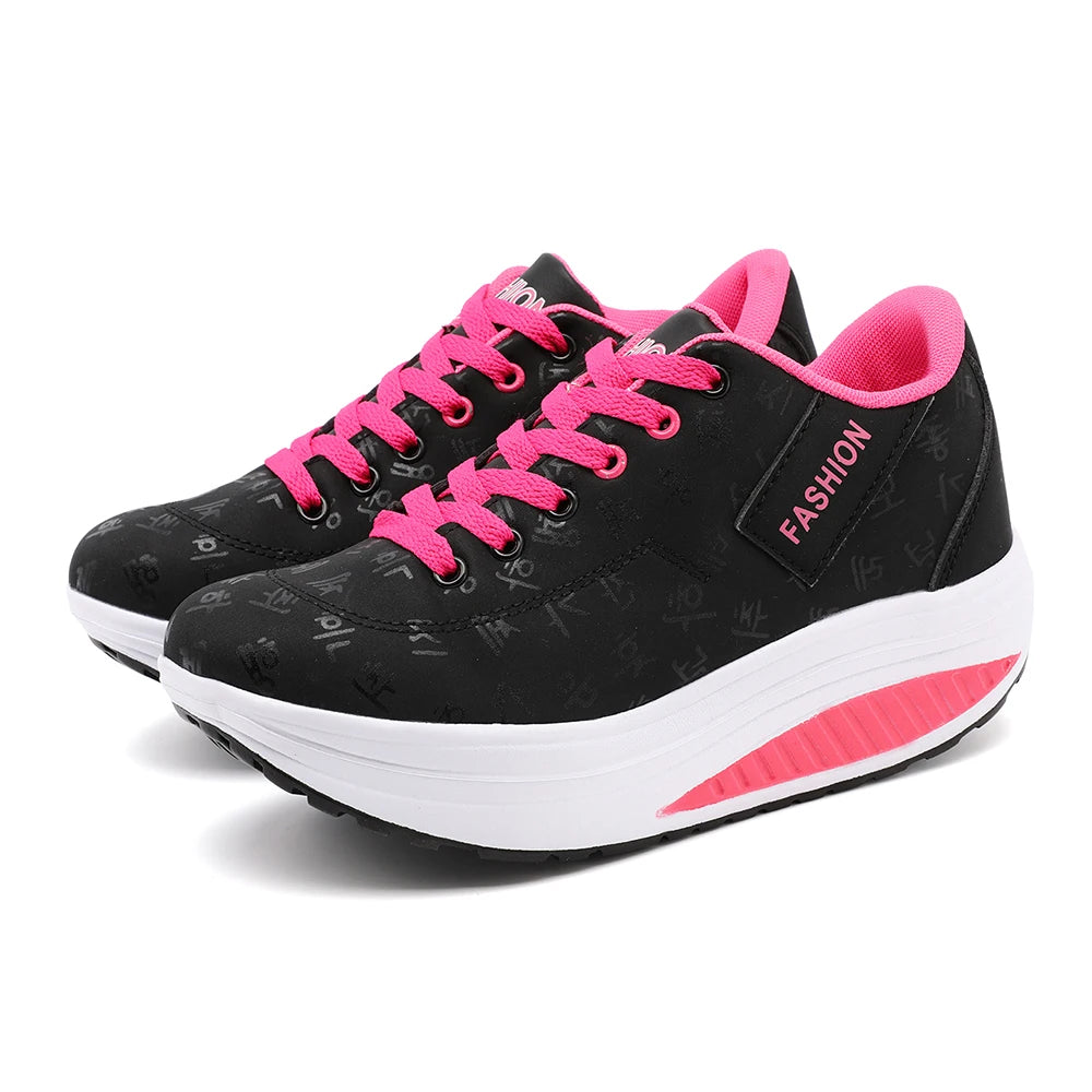 The Wedge Lace Sneaker