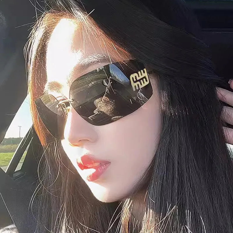 The Vintage Rimless Curved Lens Sunglasses