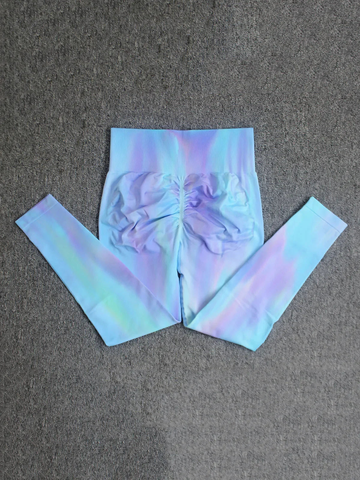 The Aurora Gradient Scrunch