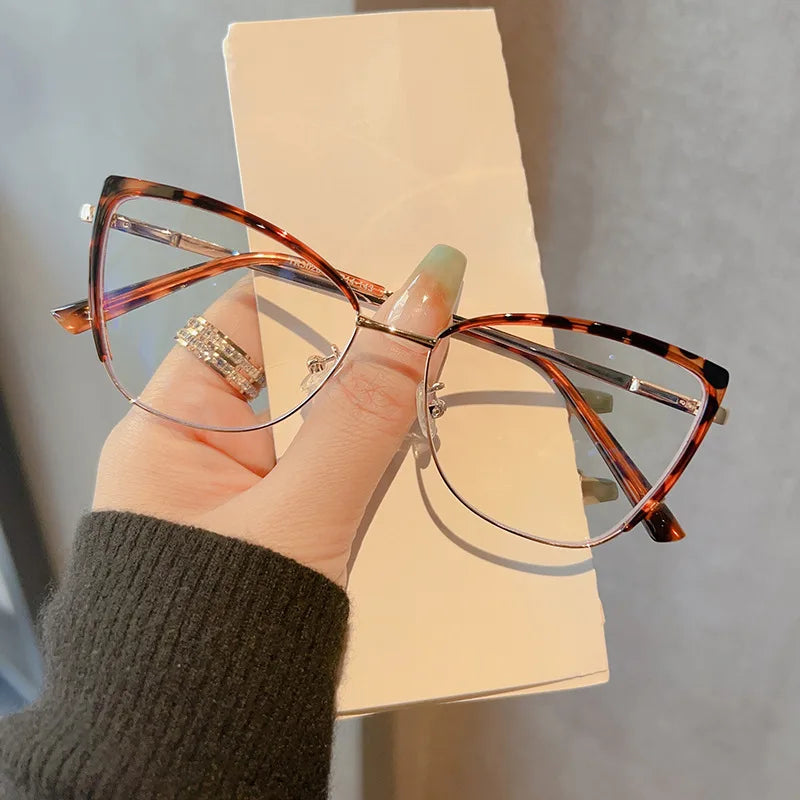 The Anti-Blue Light Cat Eye Readers
